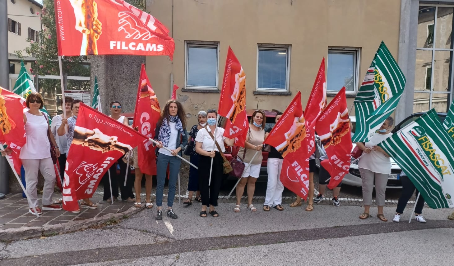 Ospedale di Rovereto. Vittoria per le lavoratrici della mensa: Dussman riconoscerà l’anzianità