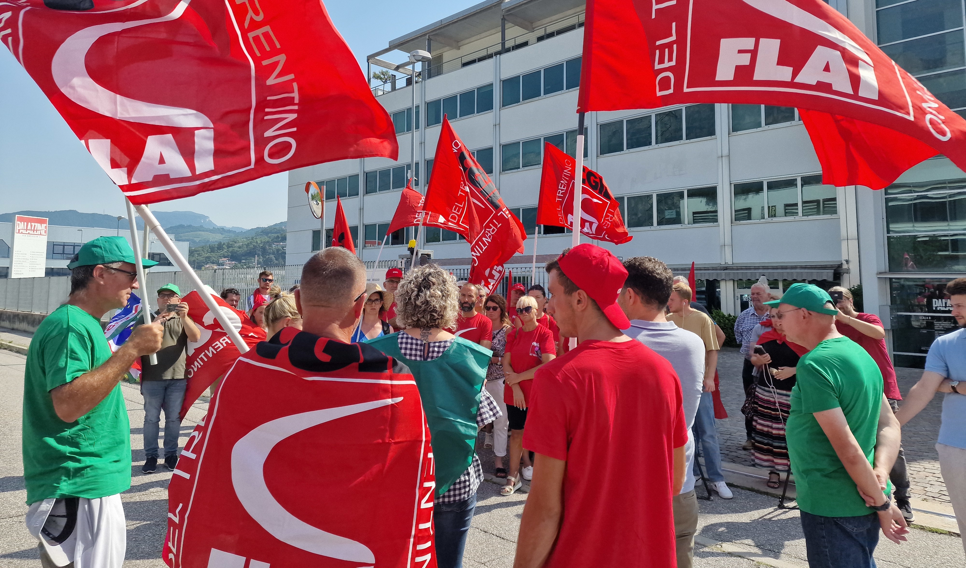 Agricoli e florovivaisti: il tavolo per il contratto è una farsa