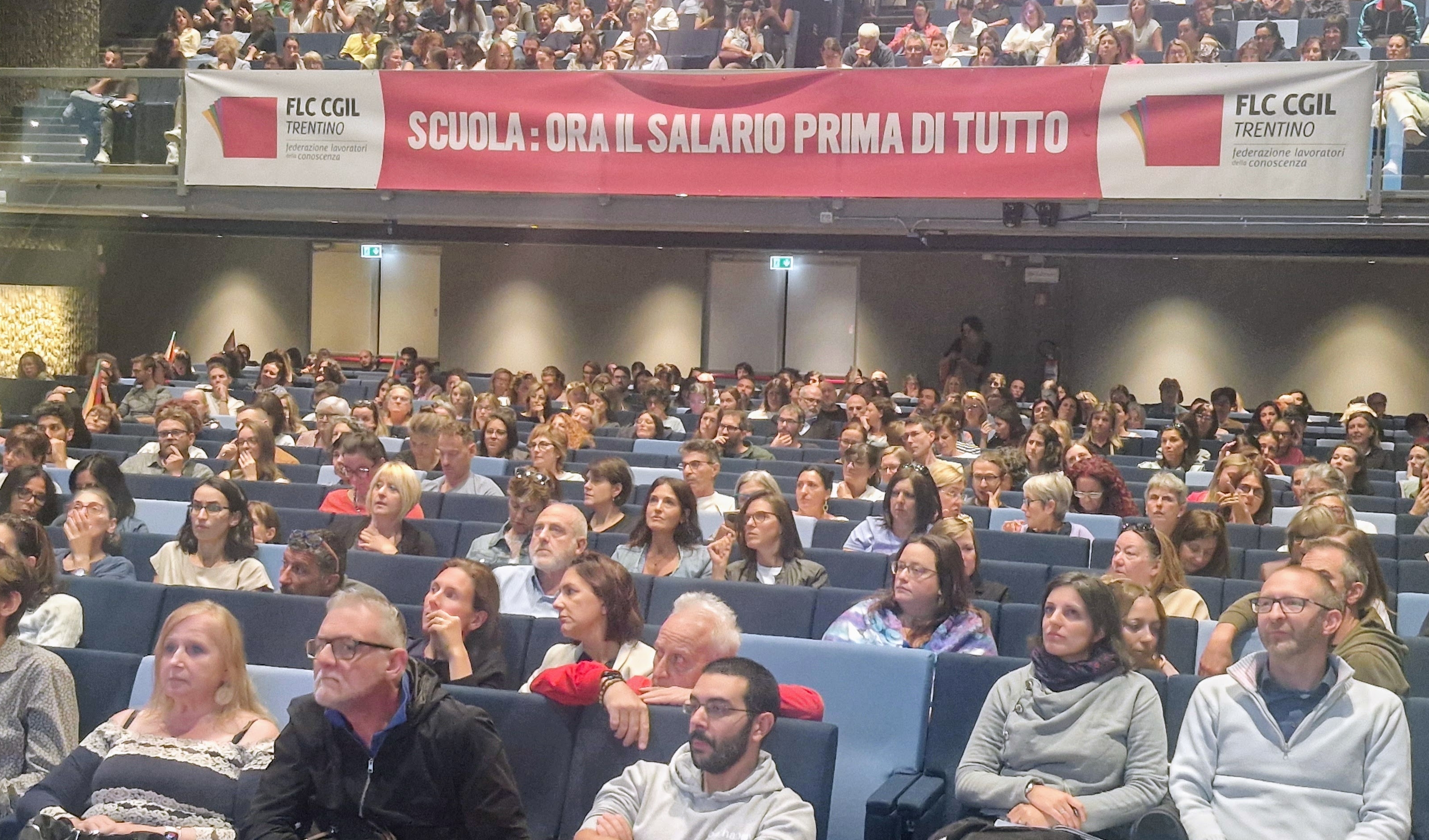 Scuola. Flc Cgil pronta alla mobilitazione per un salario giusto
