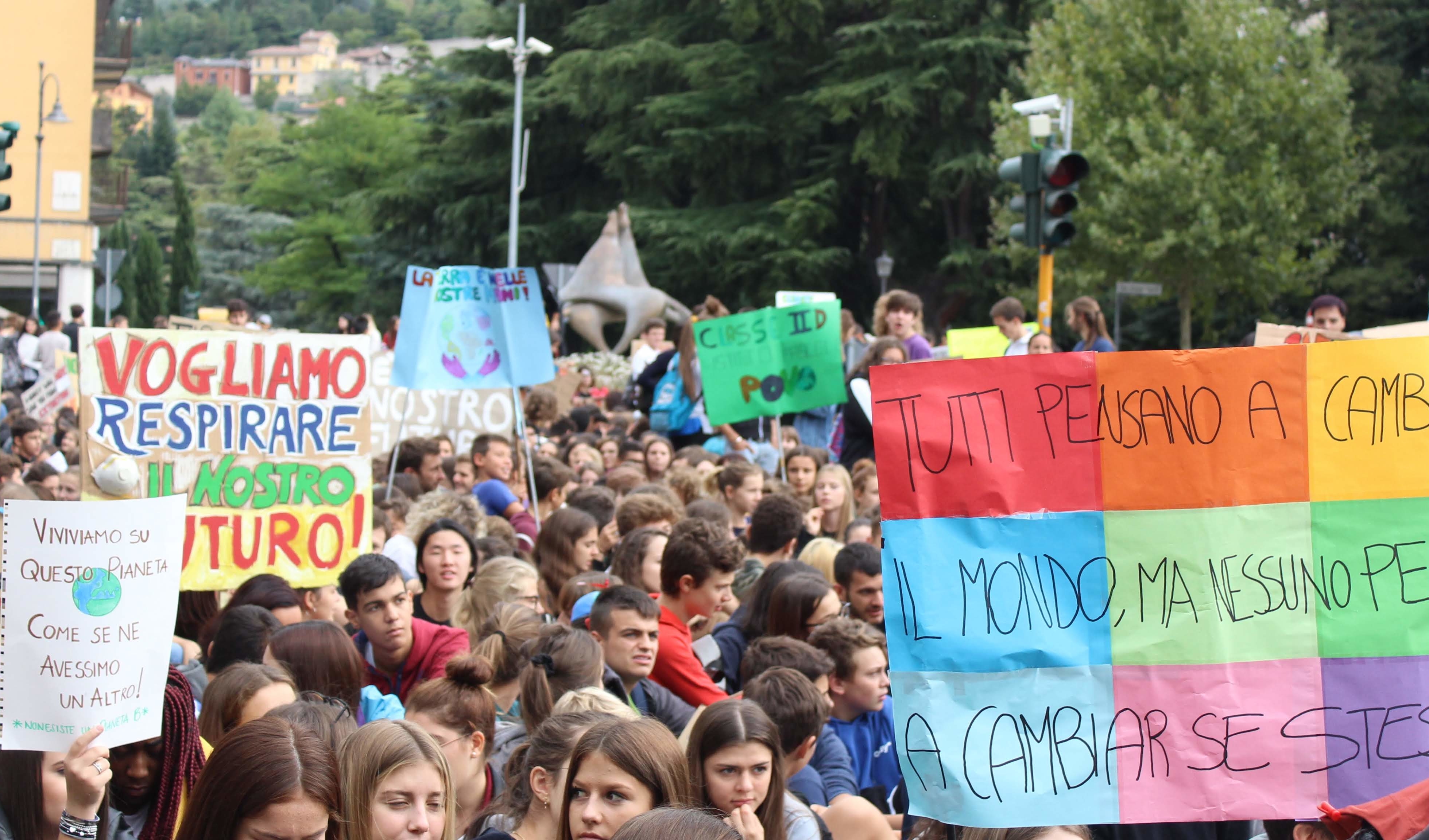 Fridayforfuture, il cambiamento climatico chiede azioni immediate