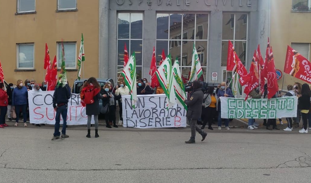 Pulizie. Arriva il bonus Covid per le lavoratrici degli ospedali. La protesta per vaccini e rinnovo