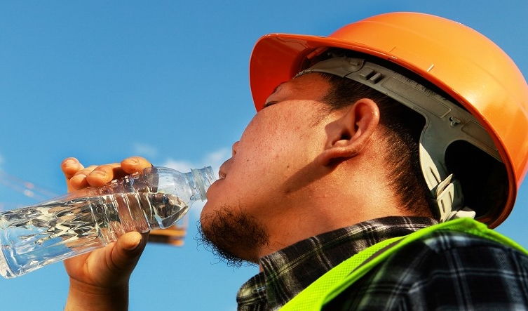 Rischio caldo: la Provincia pubblica le linee guida e “saluta” il primo malore
